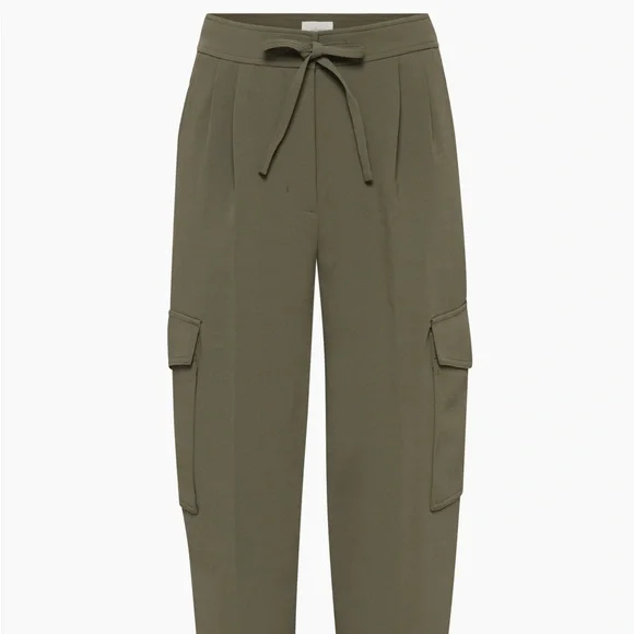 Aritzia Wilfred Shift Cargo PantRelaxed barrel-leg crepe cargo pants